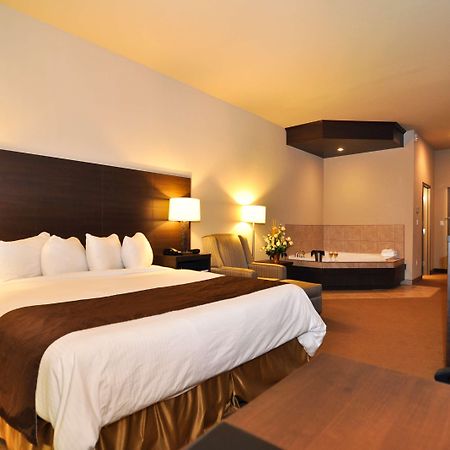 Best Western Plus Saint John Hotel & Suites Номер фото